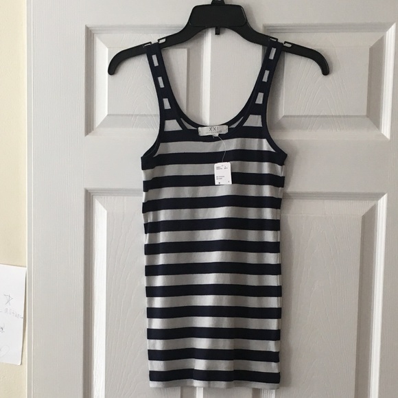 Tank top🌞 - Picture 1 of 3